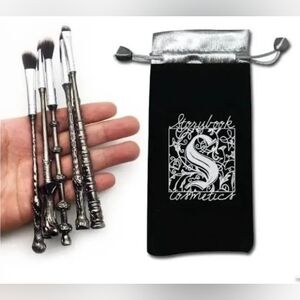 Storybook Cosmetics Harry Potter Brush Set With Velvet Bag